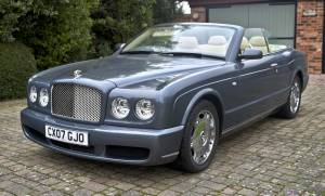 Image 4/50 of Bentley Azure (2007)
