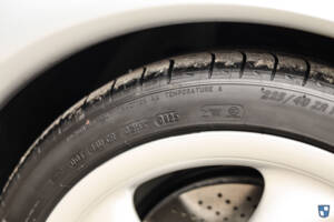 Image 45/90 de Porsche 911 Carrera 4S (1996)