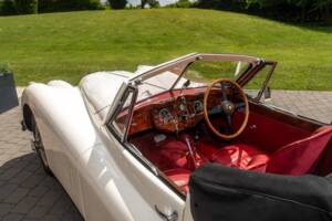 Image 42/58 of Jaguar XK 140 SE DHC (1955)