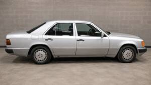 Immagine 2/4 di Mercedes-Benz 300 D (1991)