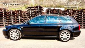 Afbeelding 2/14 van Audi RS4 Avant (2001)