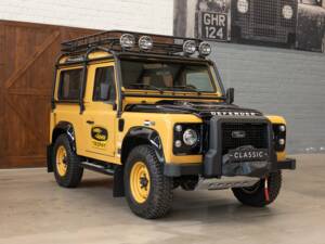 Image 1/47 of Land Rover Defender 90 Works V8 (2013)