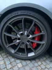 Image 11/13 of Porsche Cayman GT4 (2016)