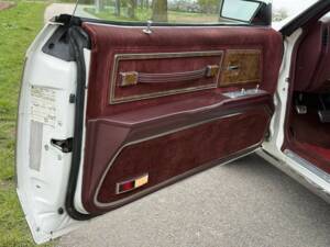 Bild 16/26 von Buick Riviera Coupe (1983)