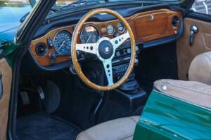 Immagine 35/50 di Triumph TR 6 (1976)