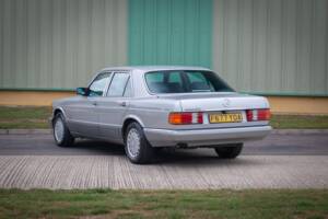 Bild 5/28 von Mercedes-Benz 500 SE (1988)