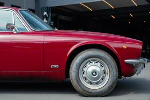 Bild 12/37 von Jaguar XJ 6 3.4 (1976)