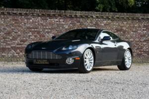 Image 27/50 of Aston Martin V12 Vanquish (2003)