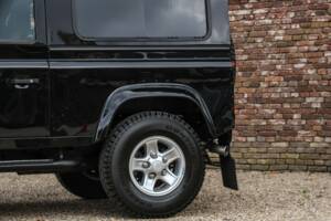 Obraz 45/50 pojazdu Land Rover Defender 90 (2013)