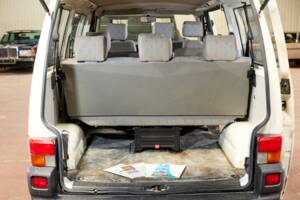 Image 54/56 of Volkswagen T4 Kombi 2.0 (1998)