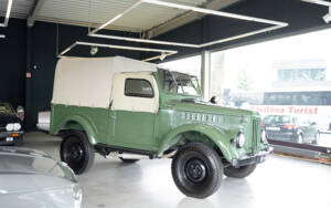 Image 17/89 of GAZ 69 (1963)