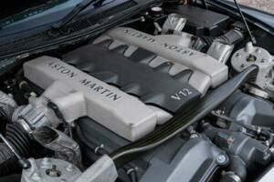 Bild 18/50 von Aston Martin V12 Vanquish (2002)
