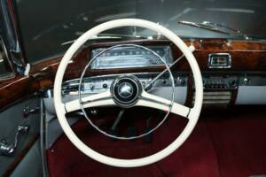 Imagen 16/50 de Mercedes-Benz 220 S (1957)