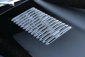 Image 21/50 de Jaguar Type E V12 (1974)