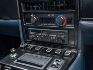Image 41/82 de Aston Martin V8 Zagato Vantage X-Pack (1987)