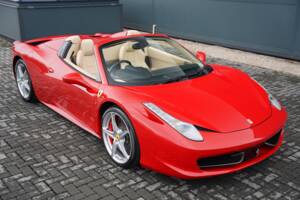 Bild 22/50 von Ferrari 458 Spider (2013)