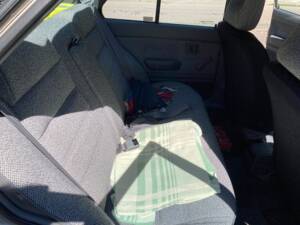 Image 20/44 of Mitsubishi Lancer (1987)