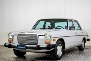 Afbeelding 8/50 van Mercedes-Benz 240 D (1976)