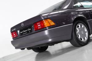 Image 34/37 of Mercedes-Benz SL 320 (1993)