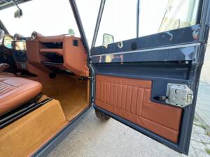 Bild 43/100 von Land Rover Defender 110 (2014)