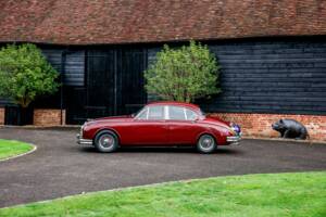 Image 16/42 of Jaguar Mk II 3.8 (1962)