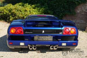 Image 5/50 of Lamborghini Diablo VT Roadster (1996)