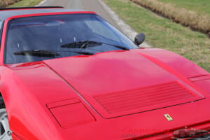 Afbeelding 21/44 van Ferrari 328 GTS (1987)