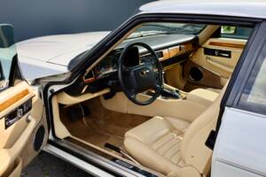 Image 6/29 of Jaguar XJS 4.0 (1991)