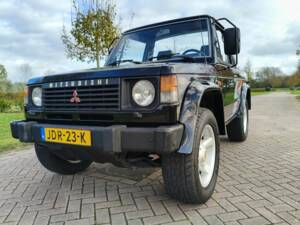 Image 8/8 of Mitsubishi Shogun (1987)