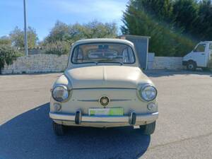 Image 2/44 of FIAT 600 D (1967)