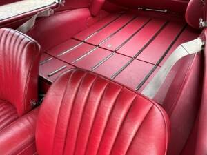 Immagine 28/52 di Jaguar Type E 4.2 (1965)