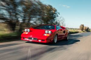 Bild 10/32 von Lamborghini Countach 25 Anniversary (1990)
