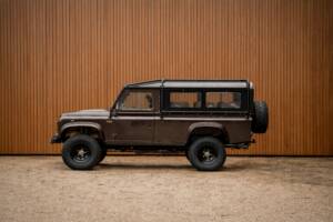 Image 4/38 of Land Rover 110 (1986)