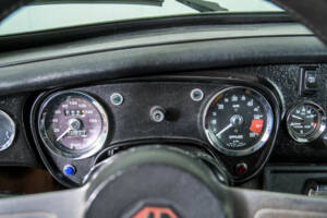 Imagen 19/50 de MG MGB GT V8 (1975)