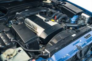 Image 35/35 of Mercedes-Benz SL 320 (1998)