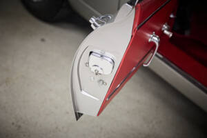 Image 87/99 of Jaguar E-Type 3.8 (1964)