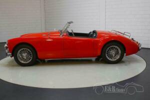 Image 4/19 of MG MGA 1600 (1962)