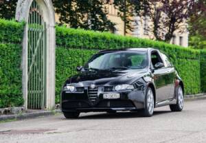 Imagen 11/45 de Alfa Romeo 147 3.2 GTA (2003)