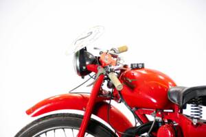 Image 9/42 of Moto Guzzi Motoleggera 65 (1954)