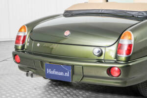 Image 30/50 of MG RV8 (1991)