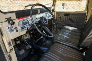 Bild 16/50 von Toyota Land Cruiser BJ 40 (1977)