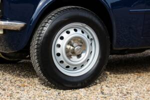 Image 35/50 of Alfa Romeo Giulia Nuova Super 1300 (1975)