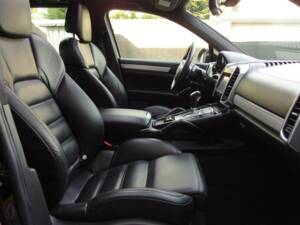 Imagen 42/97 de Porsche Cayenne Turbo (2011)