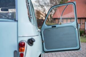 Image 42/66 of Renault R 4 Super (1962)