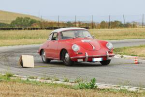 Immagine 2/50 di Porsche 356 B 1600 Super Karmann-Hardtop (1961)