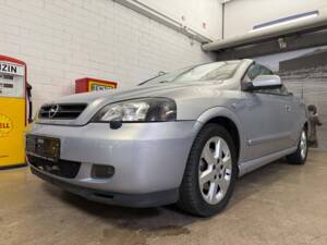 Bild 2/21 von Opel Astra 1.8 "90 Jahre Bertone" (2001)