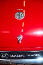 Image 21/27 of MG MGB GT (1972)