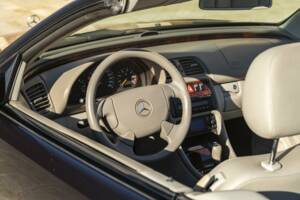 Bild 40/50 von Mercedes-Benz CLK 230 Kompressor (2002)