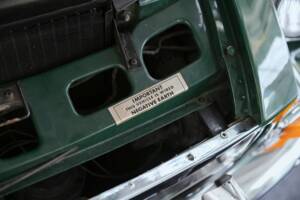 Image 36/41 of MG MGC (1969)