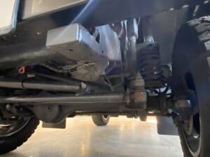 Bild 14/59 von Land Rover Defender 90 Works V8 "70th Edition" (2018)